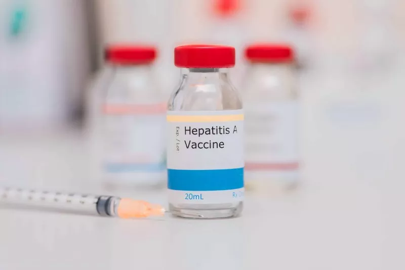А гепатитіне қарсы тірі әлсіретілген және белсендірілмеген вакциналар арасында қалай таңдауға болады?
